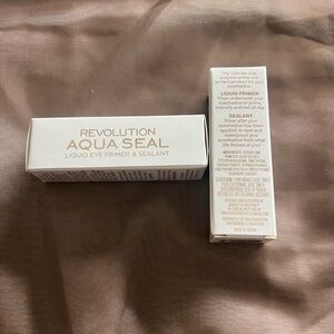 Revolution Aqua Seal Liquid Eye Primer & Sealant